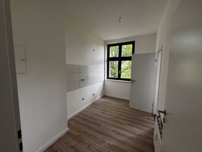 ATTRAKTIVE TOP AUFGETEILTE WOHNUNG - RENOVIERT