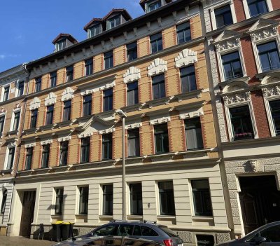 DG-Apartment zum fairen Preis* 2 Zimmer m. Laminat, EBK, Abstellraum ...!