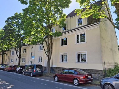 Modernisierte 3,5-Zimmer OG-Wohnung mit Gäste-WC, Loggia und Garten