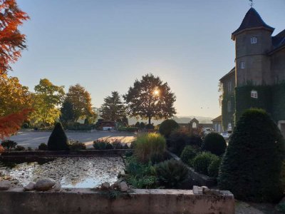 Großzügige 240 m² Wohnung Rittergut Stau in Hessisch Oldendorf