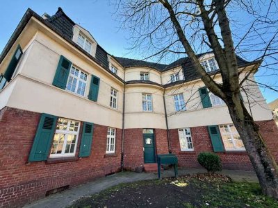 LEERE VIER ZIMMER MAISONETTE WOHNUNG AUF 2 EBENEN!