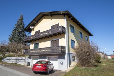Viel Platz für Ihre Träume – Zweifamilienhaus mit Charme in idyllischer Lage!