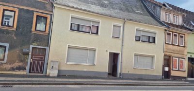 Waltershausen, 2 Familienhaus mit Anbau