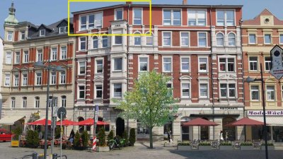 Attraktive 3,5-Zimmer-Dachgeschosswohnung mit Balkon, EBK, Aufzug, im Zentrum von Limbach-Oberfrohna