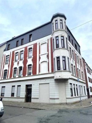 Große, helle und renovierte 3-Zimmer-Wohnung in Bremerhaven-Lehe
