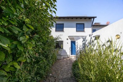 Modernes Reihenhaus mit Sauna &  großem Garten in München