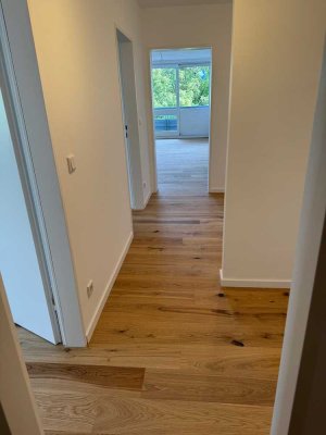 Schöne 3-Zimmer-Wohnung Landshut West , komplett neu Renoviert, Provisionsfrei