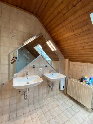4-Zimmer-DG-Wohnung in Baesweiler