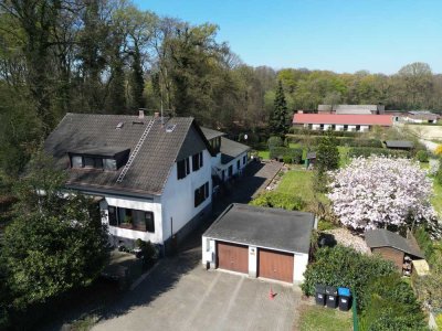 5-Familienhaus im Grünen – solide Investition mit Entwicklungspotenzial in Mülheim-Saarn