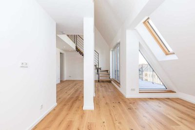 First occupancy: top-floor maisonette with two terraces