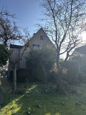 Einfamilienhaus mit Sanierungsbedarf  in Hannover Seelhorst
