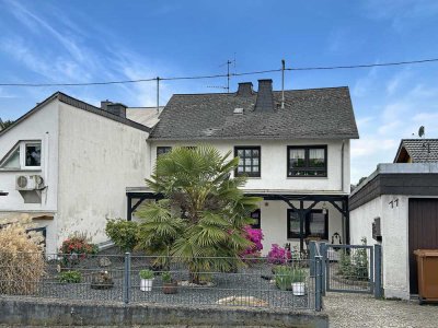 Charmantes Ein oder Zweifamilienhaus mit Potenzial in zentraler Lage
