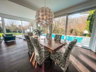 Das Glashaus im Wildpark-Niedernhausen: Eine Villa der Extraklasse mit separater Wohn-/Gewerbeeinhei