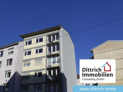 Helle 4-Zimmer-Wohnung in zentraler Lage mit 2 Balkonen