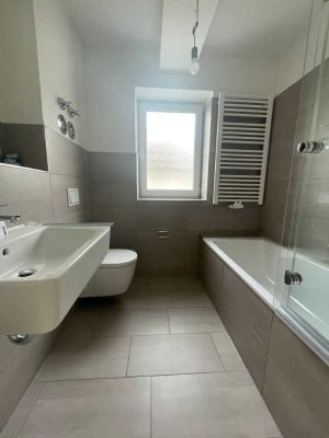 *Aufzug*Balkon*Erstbezug nach Sanierung*