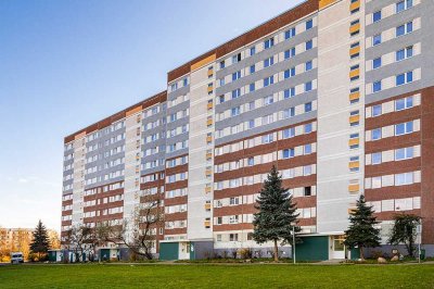 Frisch sanierte Single-Wohnung mit Loggia und Aufzug