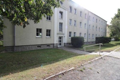 NEU und AB SOFORT - großzügige Erdgeschosswohnung im Grünen zu vermieten!