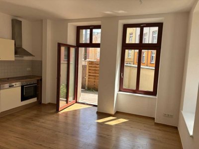 2,5-Raumwohnung mit Einbauküche und Balkon