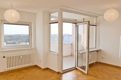 Himmel über Berlin: Helle 2-Zimmer-Wohnung mit Panorama-Blick
