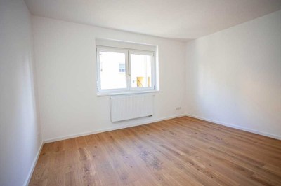 Erstbezug nach Sanierung: Geschmackvolle 4 ZKB Wohnung  in Braubach Nord zu vermieten