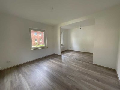 Renovierte 2-Zimmer-Wohnung mit Dusche in Wilhelmshaven Hansaviertel
