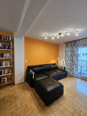 Helle 2-Zimmer Wohnung mit Balkon