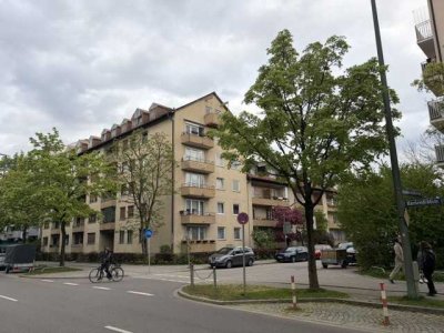 Brück Immobilien - Vermietete 4 Zi.-Eigentumswohnung mit Balkon