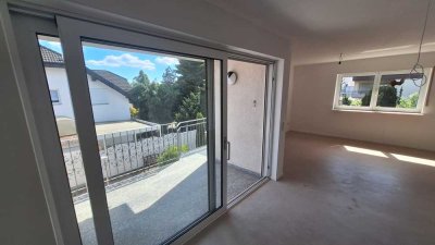 1330.0 € - 133.0 m² - 4.0 Zi.