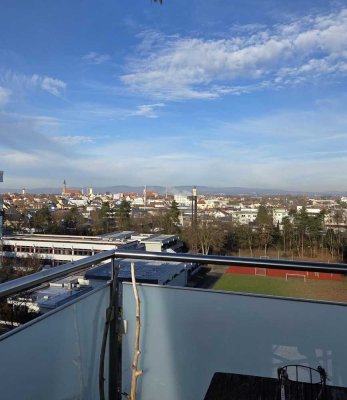 ***3-Zimmer-ETW mit traumhaftem Blick über Straubing inkl. TG Stellplatz***