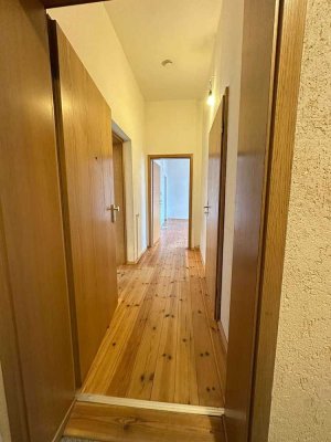 4-Zimmer-Altbau | Neue Dielen | Zentrale Lage in Langenberg