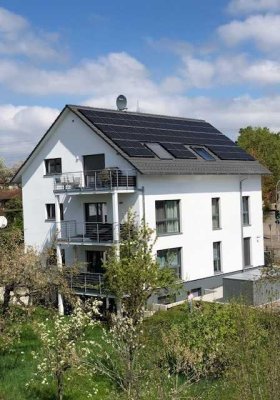 Exklusive 4-Zimmer-Dachgeschosswohnung mit Küche in Waiblingen Hohenacker