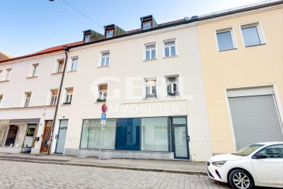 Renovierte 3,5-Zimmer-Altbauwohnung im Stadtzentrum - WG geeignet
