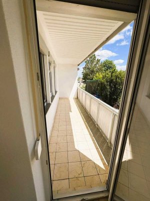 Top moderne 4.5 Zimmer Wohnung im EG. mit grossem Balkon, inklusive Stellplatz und Kellerabteil