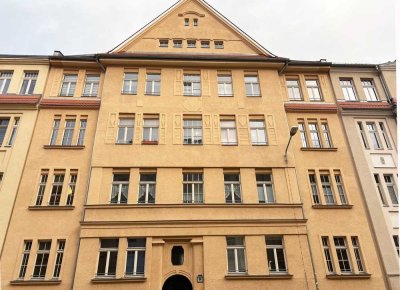 * TOP gepflegte ETW * 3 Zimmer * Balkon * Laminat * Wanne * vermietet *
