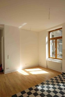 Schicke, kernsanierte 1,5-Zimmer-Altbauwohnung im Belgischen Viertel