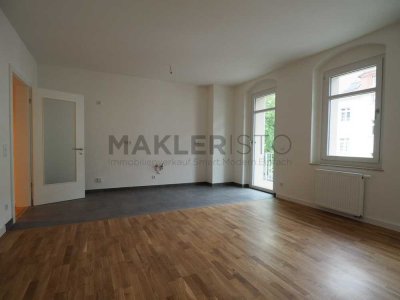**Modernisierte 2-Zimmerwohnung mit Balkon und Tageslichtbad in Mickten***