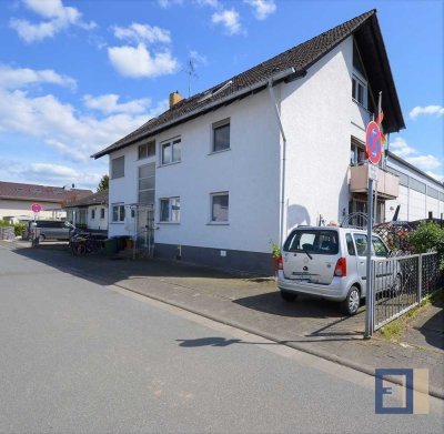 ++Saniertes Wohn- und Geschäftshaus in Bischofsheim: 2 Wohnungen, Halle, Büro – teils vermietet++