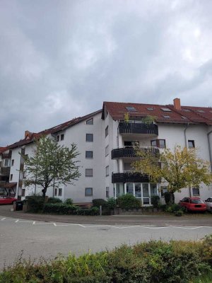 2-Zimmerwohnung mit Balkon, Wintergarten und TG-Stellplatz in ruhiger Wohnlage