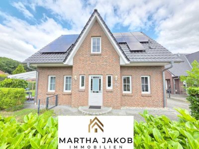 Modernes, energieeffizientes Haus mit PV-Anlage, Garten, Kaminofen und Garage in Ganderkesee-Heide!