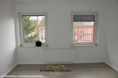 Helle, gut aufgeteilte 2,5 Raum-Wohnung direkt in Bommern. Große Wohnküche