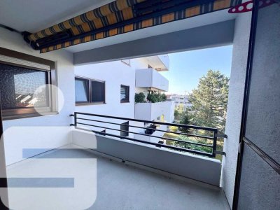 Hübsche drei Zimmer Wohnung mit Balkon