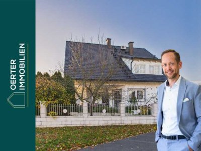 Exklusives Zweifamilienhaus mit Einliegerwohnung, Garten, Pool und Platz für Ihre Visionen!