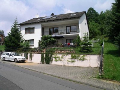 2 Zimmer DG-Wohnung in sonniger Toplage Waldaschaff