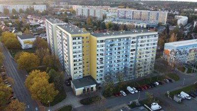 Schöne Dreiraumwohnung mit großem Balkon und Aufzug