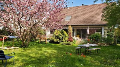 1-2 Familienhaus mit großem Garten in Staufen-Grunern von Privat zu verkaufen