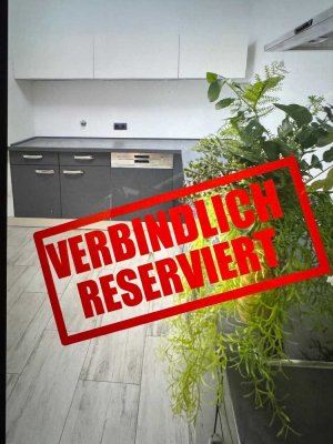 *RESERVIERT *2018 Saniert* Leerstehend – 4 Zimmer + EBK+ Stellplatz