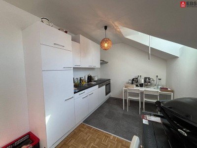 Helle 2-Raum Dachgeschosswohnung mit Parkplatz in Sankt Georgen an der Gusen - optimal für Paare! Genießen Sie trotz naturnaher und ruhiger Lage eine perfekte Infrastruktur und Erreichbarkeit!