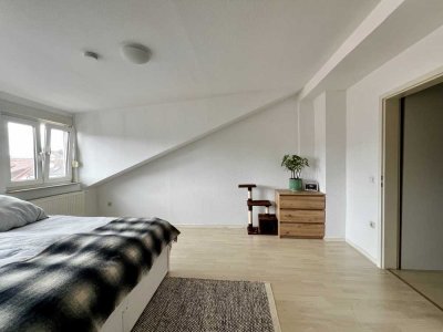 Große möblierte Wohnung in Zentraler Lage zu mieten