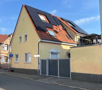 Familienfreundliches Mehrgenerationenhaus im Herzen von Viernheim / Ohne Makler