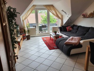Helle, gepflegte DG-Wohnung mit drei Zimmern und Balkon in Ascheberg